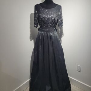 Adrianna Papell Women's Beaded Mesh and Taffeta Belted Ballgown 16 Black Formal